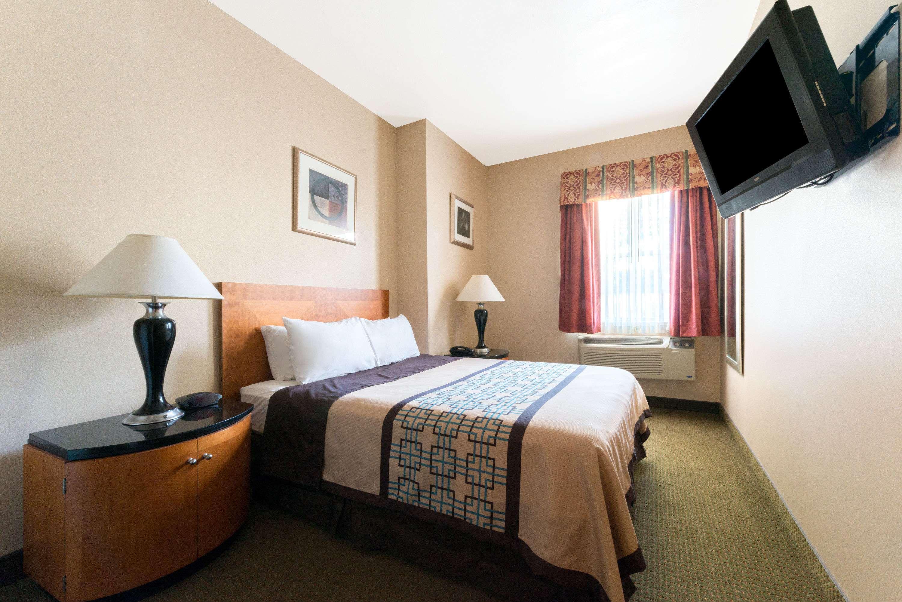 Days Inn By Wyndham Luray Shenandoah Екстер'єр фото