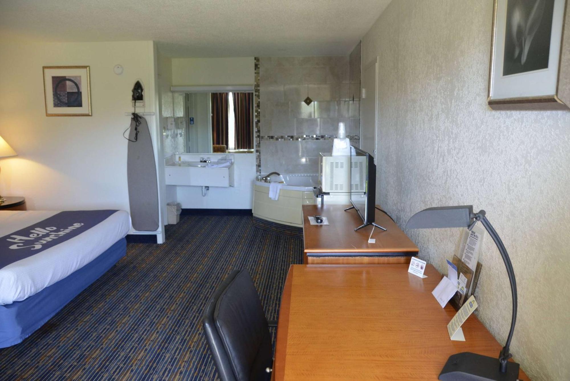 Days Inn By Wyndham Luray Shenandoah Екстер'єр фото