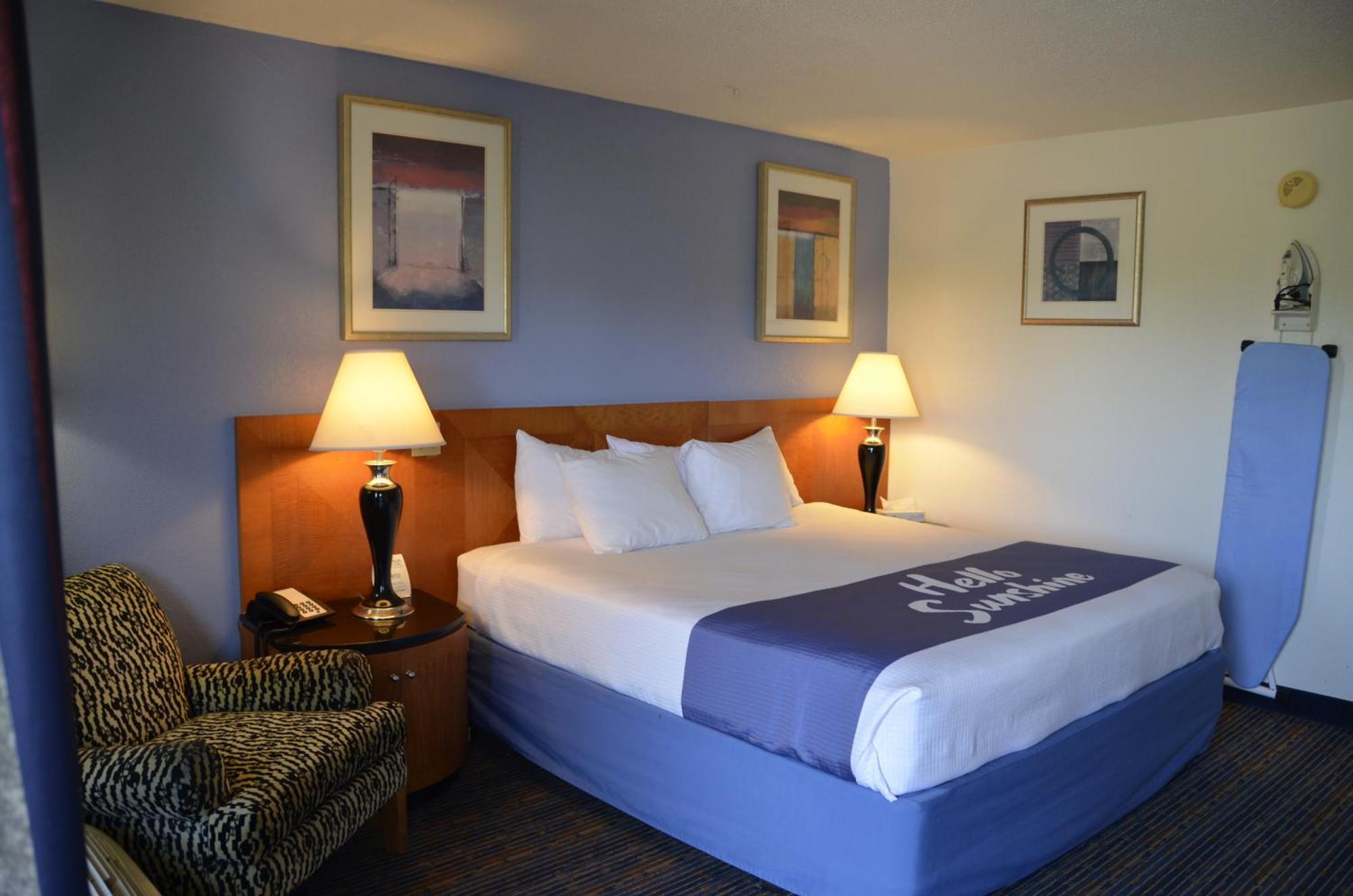 Days Inn By Wyndham Luray Shenandoah Екстер'єр фото