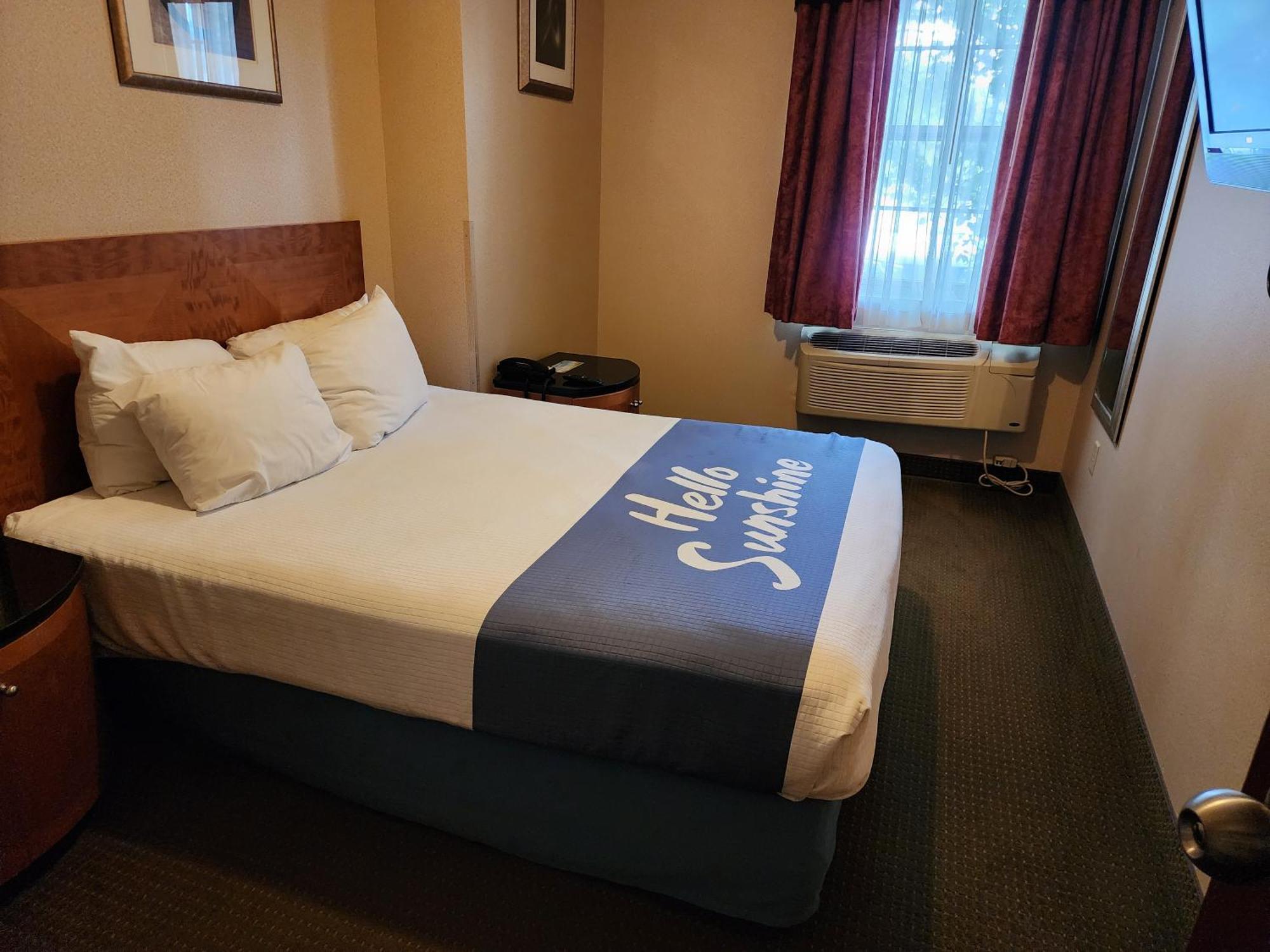 Days Inn By Wyndham Luray Shenandoah Екстер'єр фото