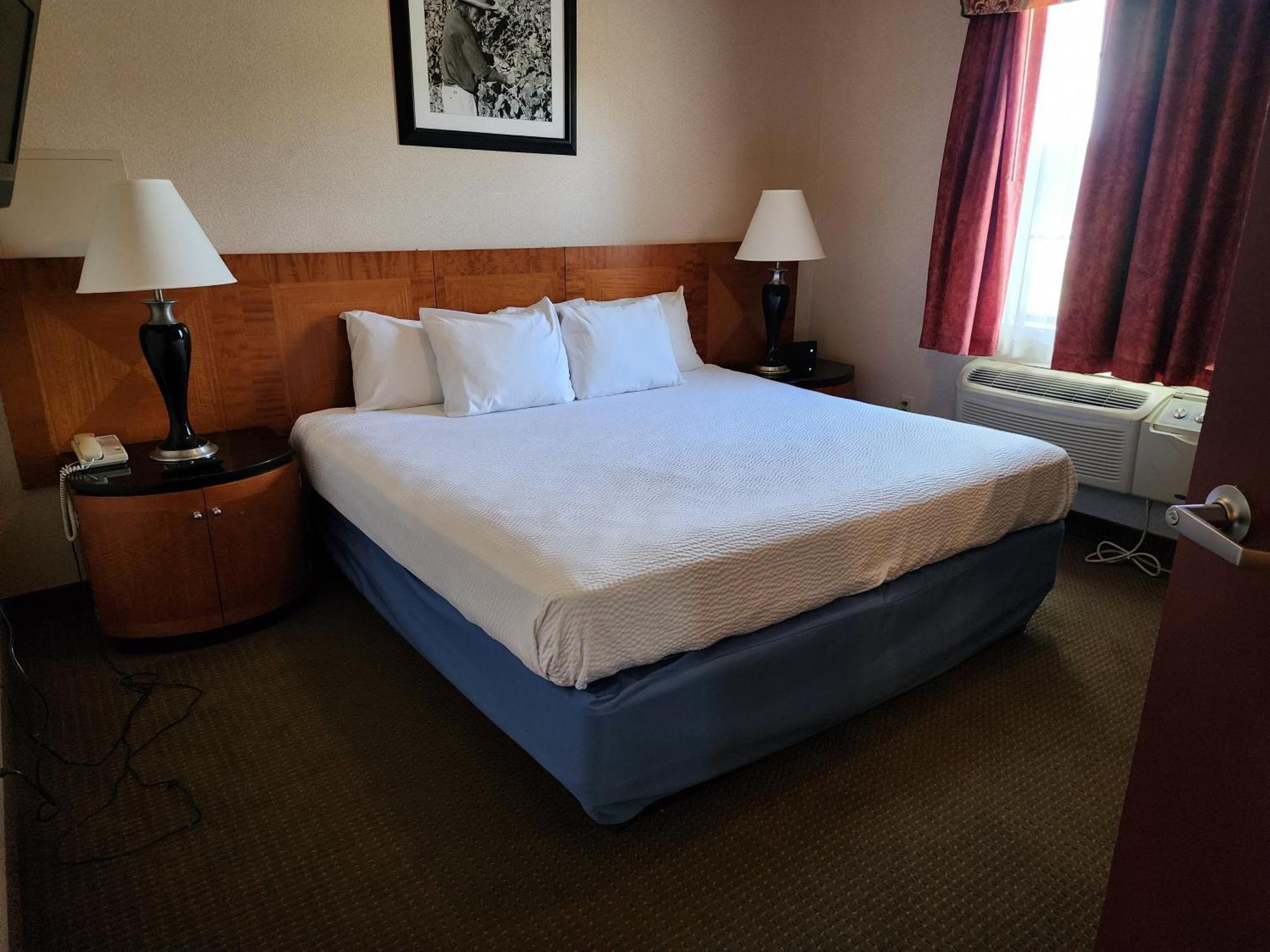 Days Inn By Wyndham Luray Shenandoah Екстер'єр фото