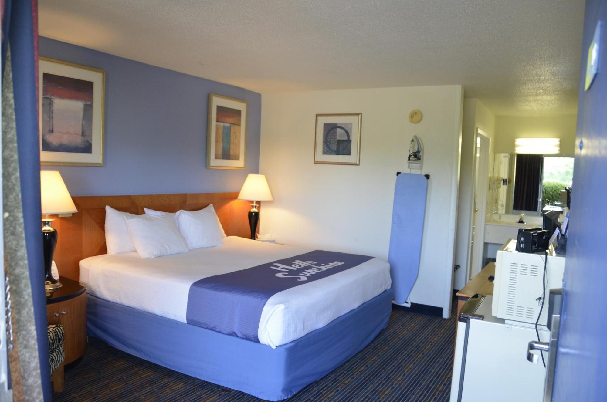 Days Inn By Wyndham Luray Shenandoah Екстер'єр фото