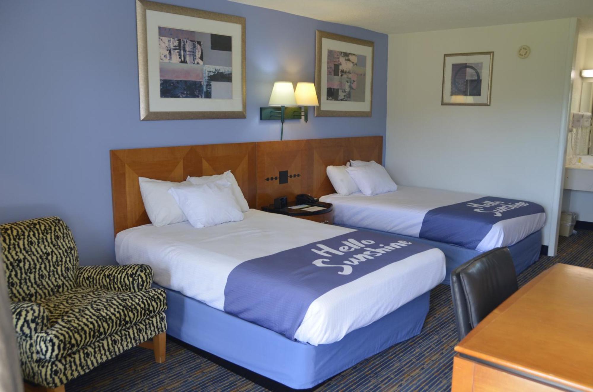 Days Inn By Wyndham Luray Shenandoah Екстер'єр фото